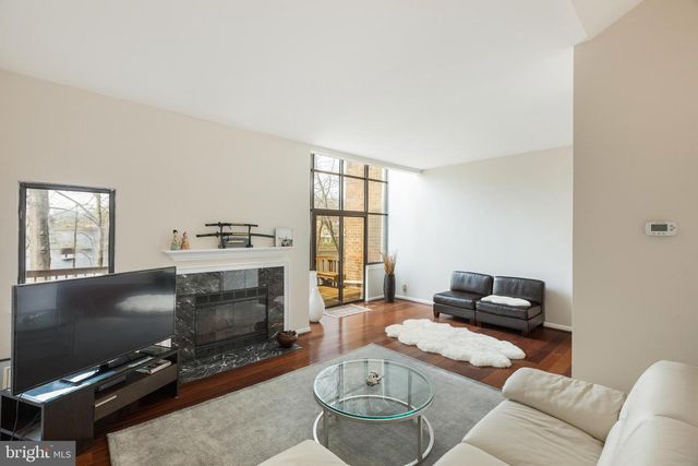11030 THRUSH RIDGE RD, Reston, VA 20191
