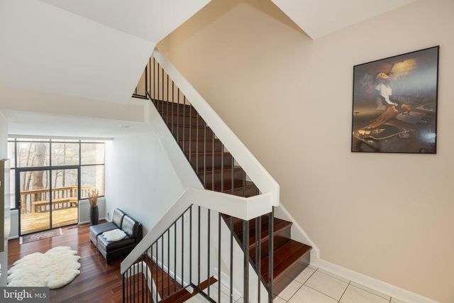 11030 THRUSH RIDGE RD, Reston, VA 20191