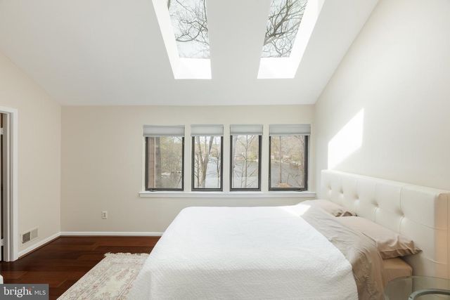 11030 THRUSH RIDGE RD, Reston, VA 20191