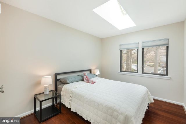 11030 THRUSH RIDGE RD, Reston, VA 20191