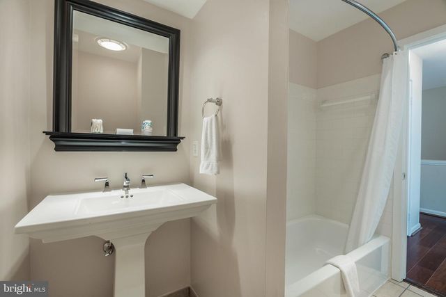 11030 THRUSH RIDGE RD, Reston, VA 20191
