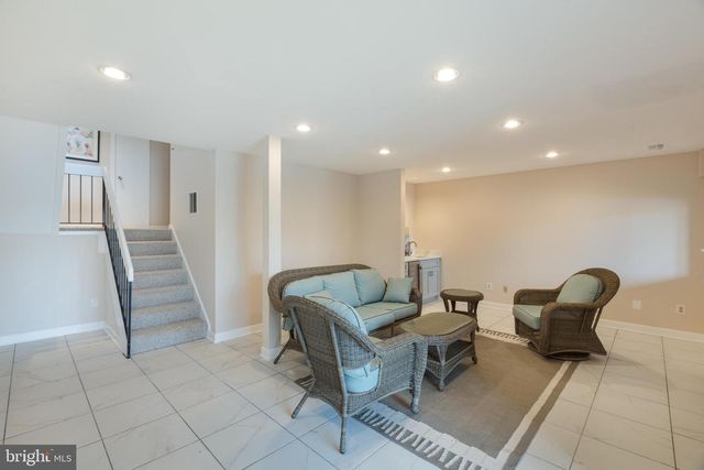 11030 THRUSH RIDGE RD, Reston, VA 20191