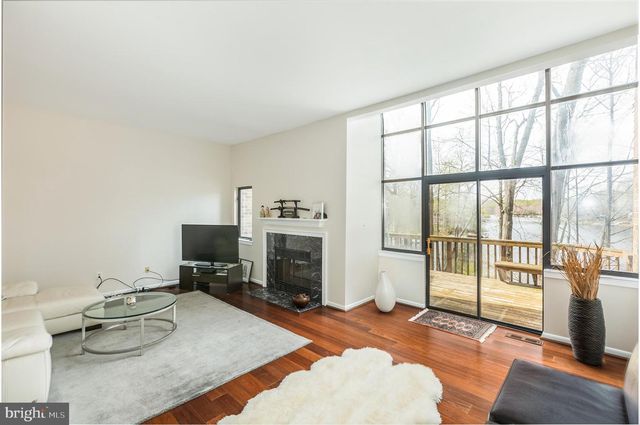 11030 THRUSH RIDGE RD, Reston, VA 20191