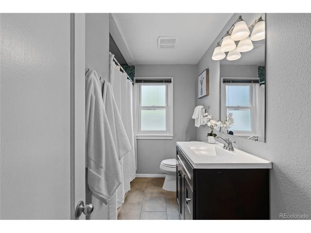 5979 S Windermere St, Littleton, CO 80120