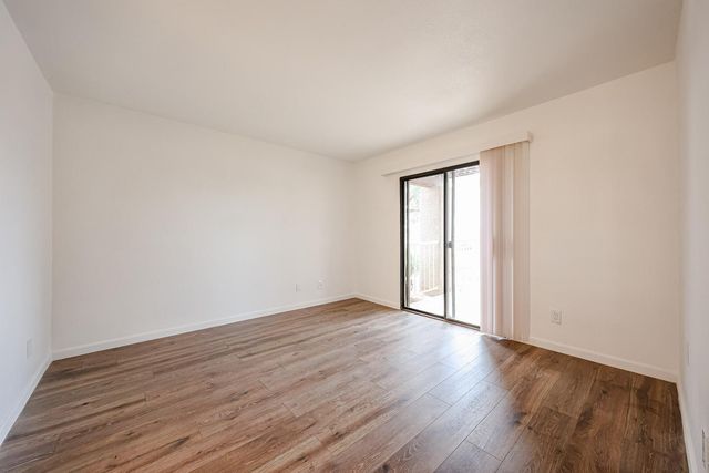 5757 W Eugie Avenue Unit 1038, Glendale, AZ 85304