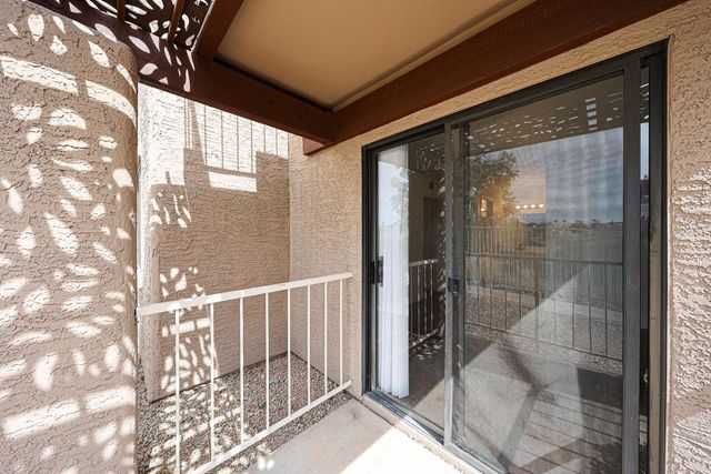 5757 W Eugie Avenue Unit 1038, Glendale, AZ 85304