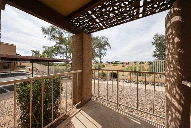 5757 W Eugie Avenue Unit 1038, Glendale, AZ 85304