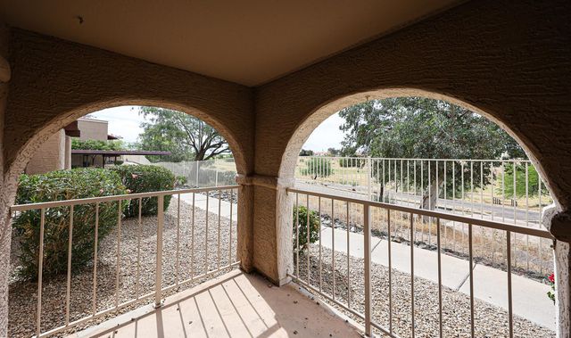 5757 W Eugie Avenue Unit 1038, Glendale, AZ 85304