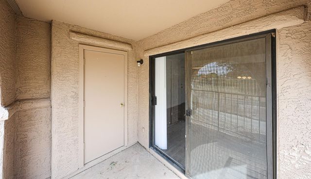 5757 W Eugie Avenue Unit 1038, Glendale, AZ 85304