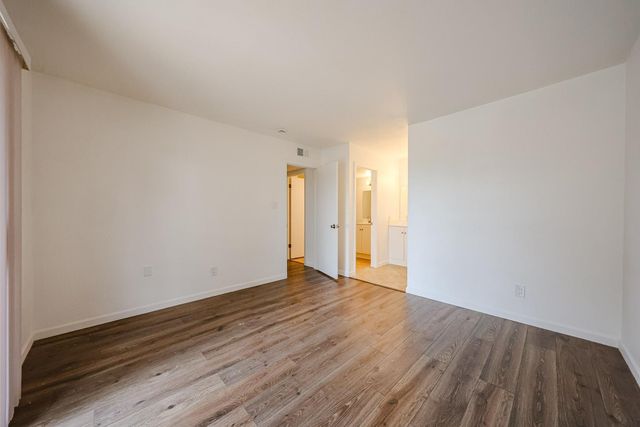 5757 W Eugie Avenue Unit 1038, Glendale, AZ 85304