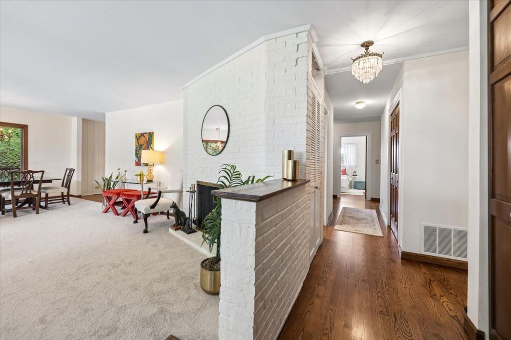 9617 Keystone Avenue, Skokie, IL 60076 — photo 4