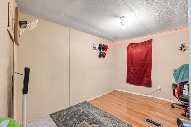 401 Dunnam Avenue, Cleveland, TX 77327