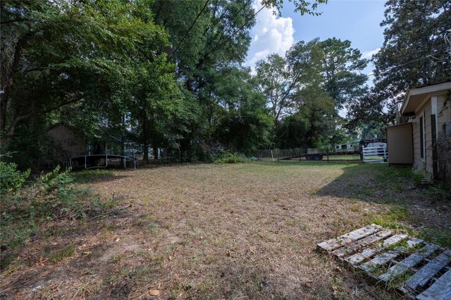 401 Dunnam Avenue, Cleveland, TX 77327