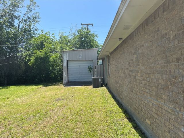 717 Bluebonnet Street, Mexia, TX 76667