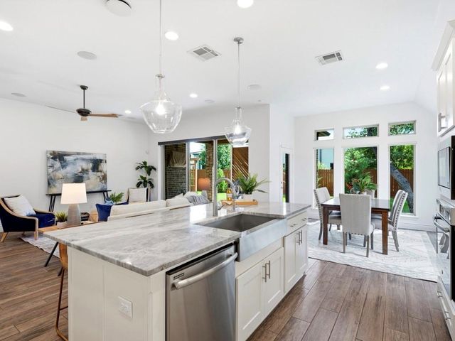 109 Lake Spring CIR, Georgetown, TX 78633