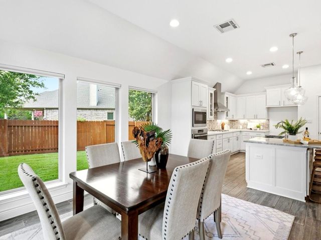 109 Lake Spring CIR, Georgetown, TX 78633