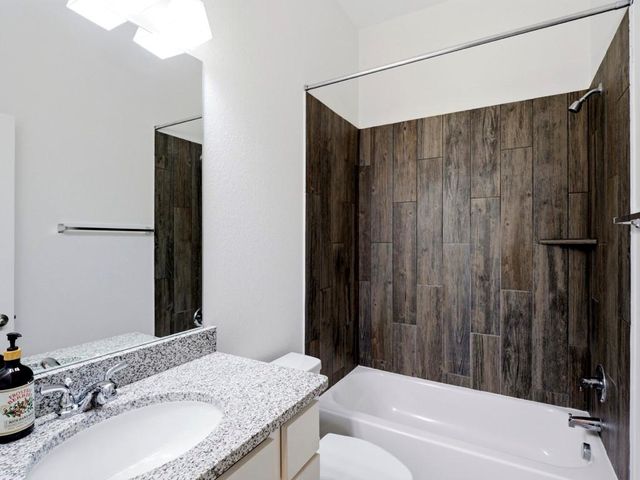 109 Lake Spring CIR, Georgetown, TX 78633