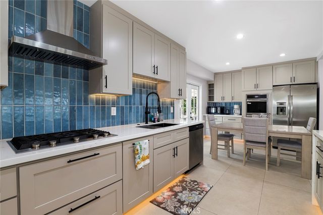 16842 Liggett, Los Angeles, CA 91343