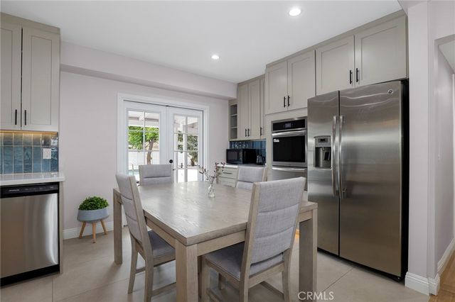 16842 Liggett, Los Angeles, CA 91343