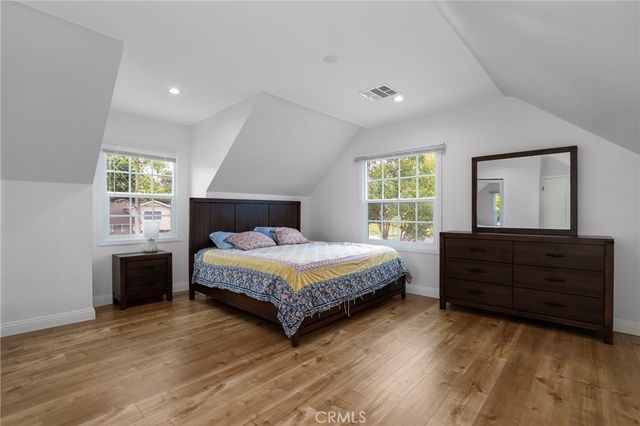 16842 Liggett, Los Angeles, CA 91343