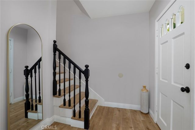 16842 Liggett, Los Angeles, CA 91343