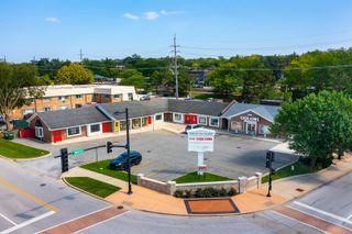 1045 Burlington Avenue, Lisle, IL 60532