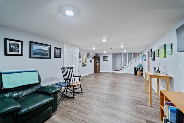 1338 W Avenue, Ames, IA 50014