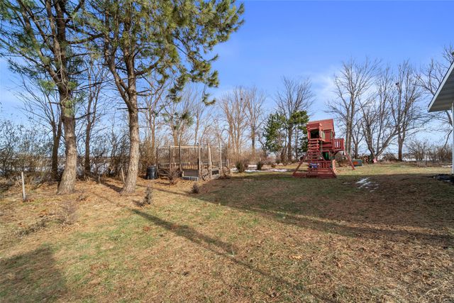 1338 W Avenue, Ames, IA 50014