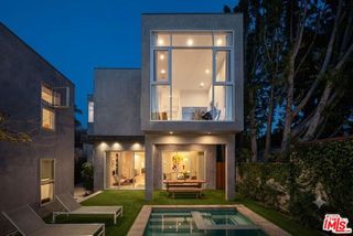 459 N Flores Street, Los Angeles, CA 90048