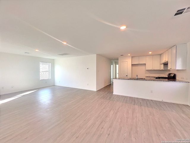 6623 Whirling Path, San Antonio, TX 78253