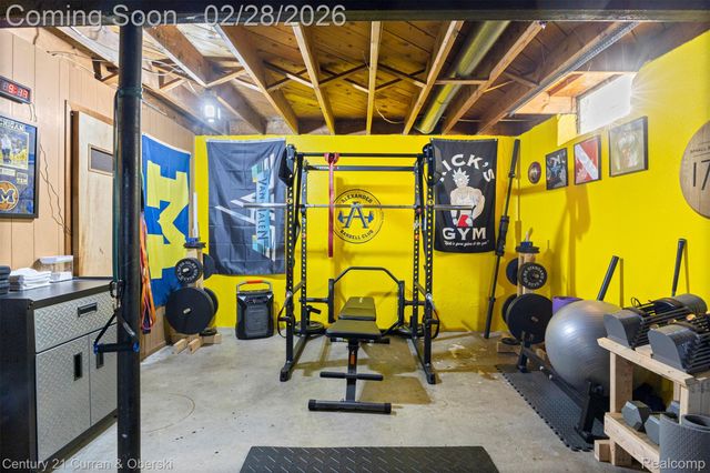 11306 Lenoir Street, Allen Park, MI 48101