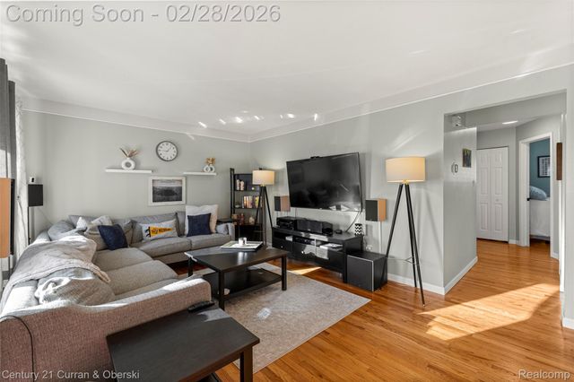 11306 Lenoir Street, Allen Park, MI 48101