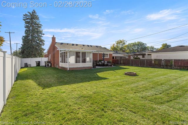 11306 Lenoir Street, Allen Park, MI 48101