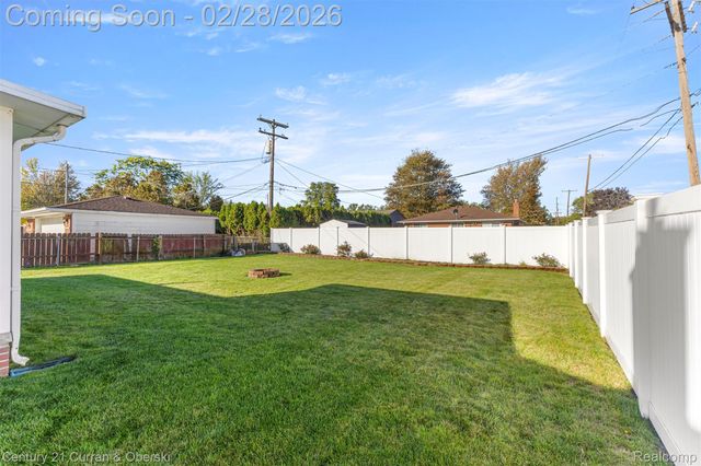 11306 Lenoir Street, Allen Park, MI 48101