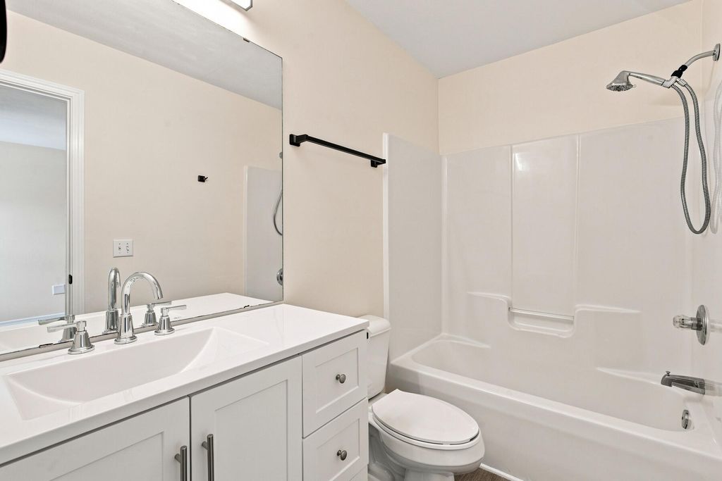 Image 18 of property listing at 1855 Whispering Oaks Lane, Fort Walton Beach, FL 32547