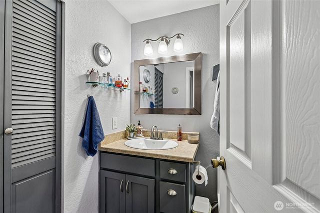 9626 65th Drive NE, Marysville, WA 98270