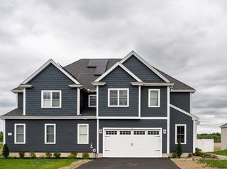 44 Metacomet Road #44, West Bridgewater, MA 02379