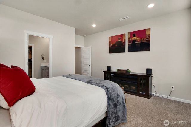 4716 W Thrush Street, Moses Lake, WA 98837