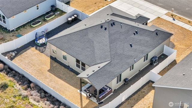 4716 W Thrush Street, Moses Lake, WA 98837