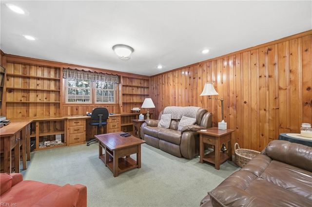 138 Milstead RD, Newport News, VA 23606