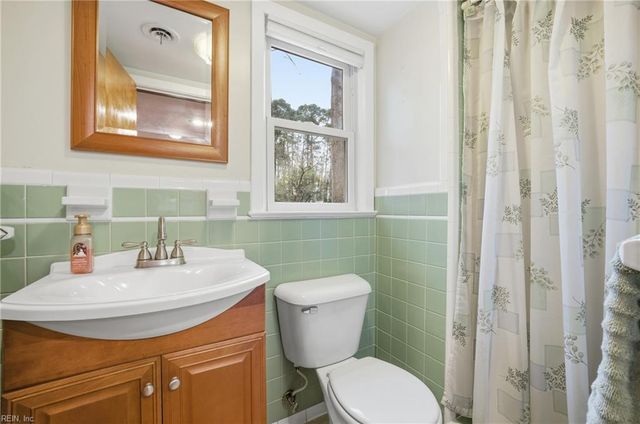 138 Milstead RD, Newport News, VA 23606