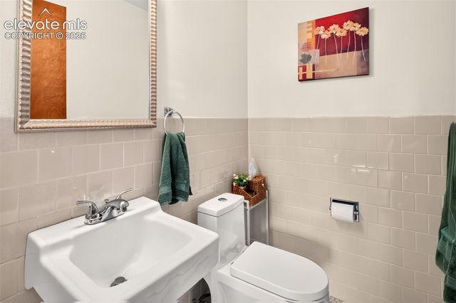 1224 E High Point Lane, Colorado Springs, CO 80904