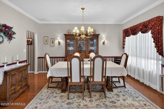 11 Tuscana Court, Manchester, NJ 08759