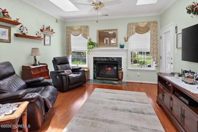 11 Tuscana Court, Manchester, NJ 08759