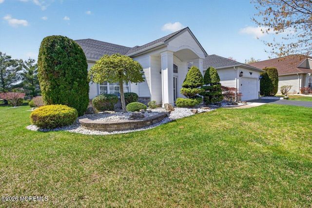 11 Tuscana Court, Manchester, NJ 08759