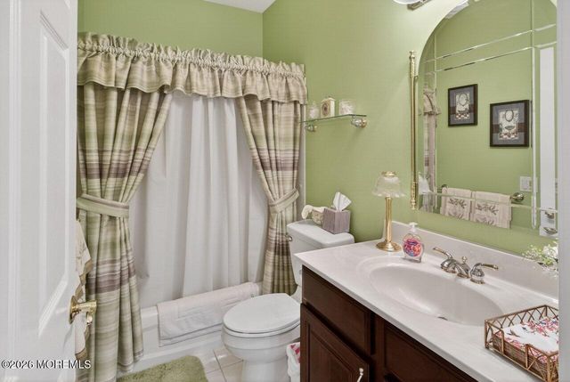 11 Tuscana Court, Manchester, NJ 08759