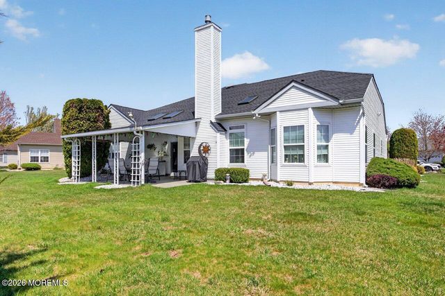 11 Tuscana Court, Manchester, NJ 08759