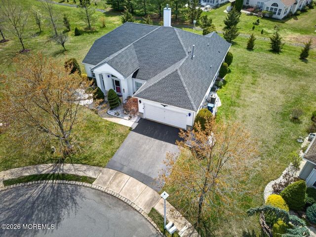 11 Tuscana Court, Manchester, NJ 08759