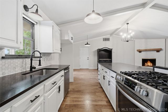 4650 S 86th East Avenue, Tulsa, OK 74145