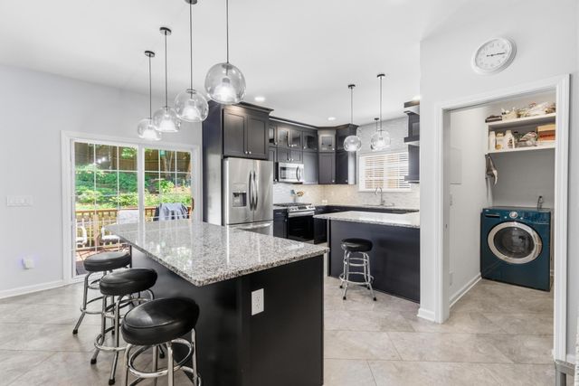 1012 Heathfield Cir, Brentwood, TN 37027